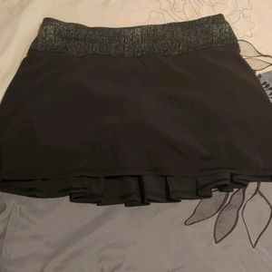 Lululemon tennis skirt / skort